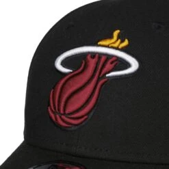9Forty NBA Miami Heat Cap By New Era -Bekleidungsgeschäft 9Forty NBA Miami Heat Cap by New Era schwarz.64303 4rf4