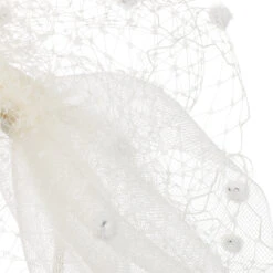 Coco Fascinator By Betmar 12 Coco Fascinator By Betmar -Bekleidungsgeschäft Coco Fascinator by Betmar wei .53769 8rf5