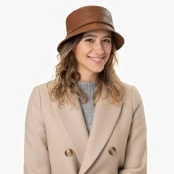 Leder Glockenhut By Seeberger -Bekleidungsgeschäft Leder Glockenhut by Seeberger.63279 7