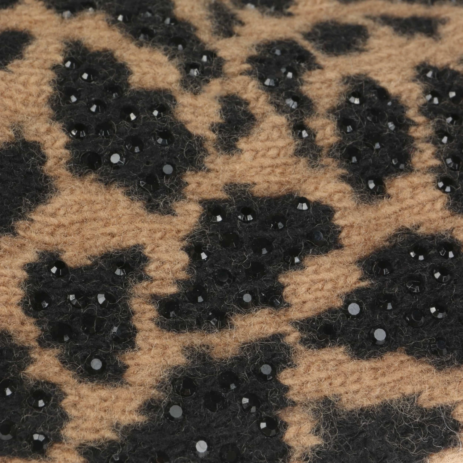 Lionas Damenbaske Mit Leo-Print By Lierys 3 Lionas Damenbaske Mit Leo-Print By Lierys – Bild 3